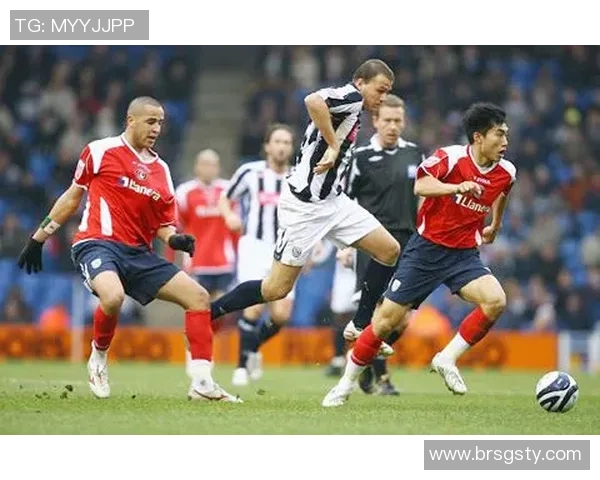 西布罗姆与伊普斯维奇的激烈对决揭示英冠赛季新动态